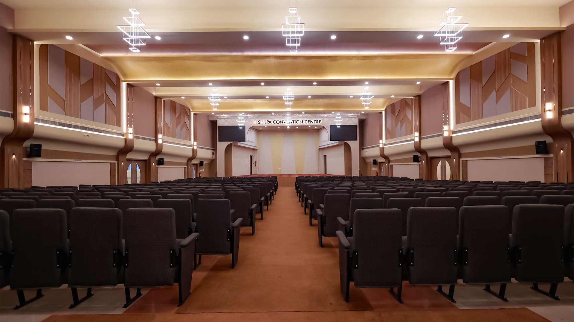 Grand & Spacious Main Hall