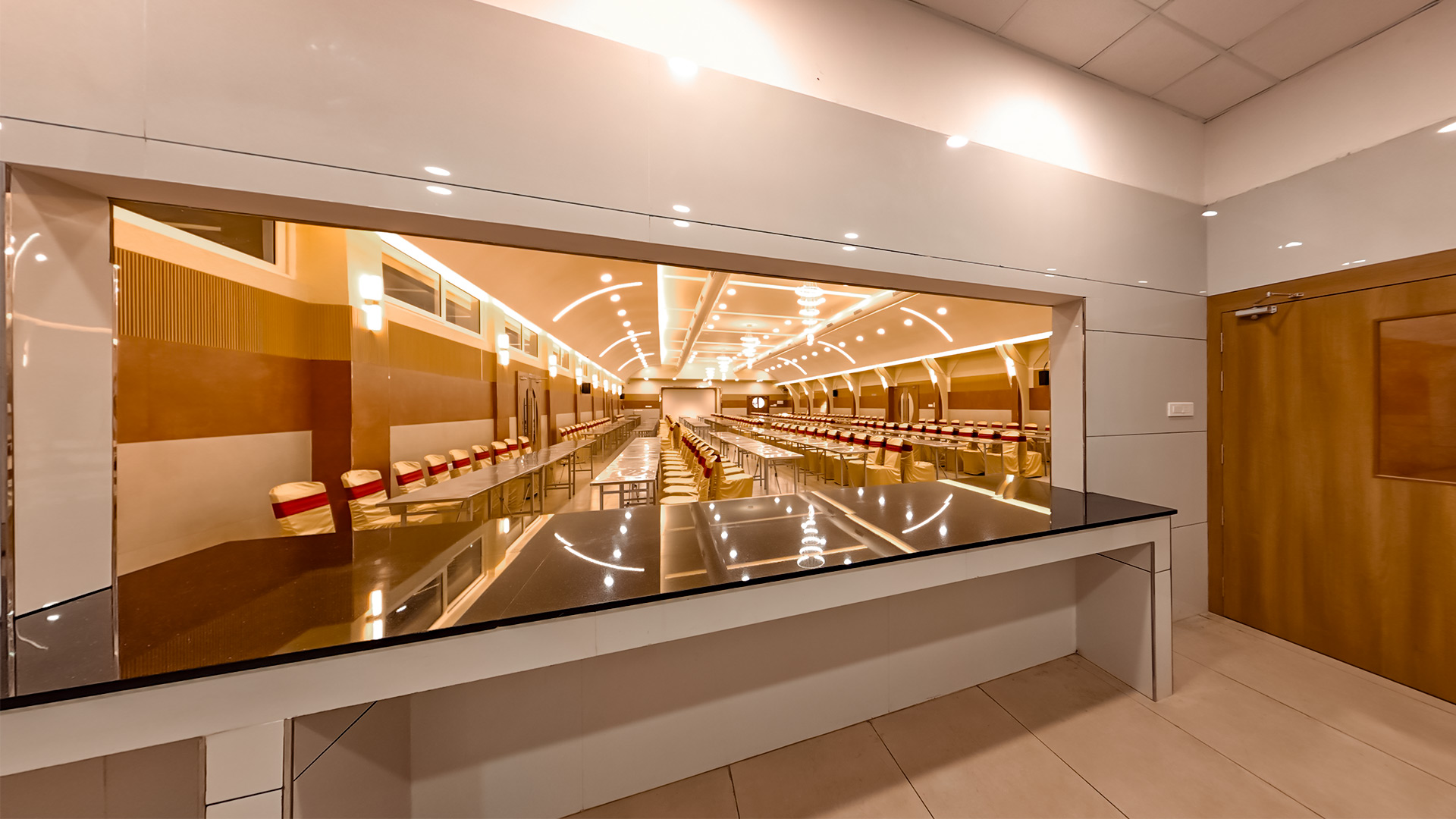 Dining & Mini Function Hall